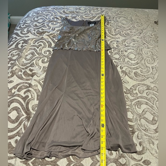 Alex Evenings Sequined A-Line Midi Dress Size 8P - Picture 7 of 8